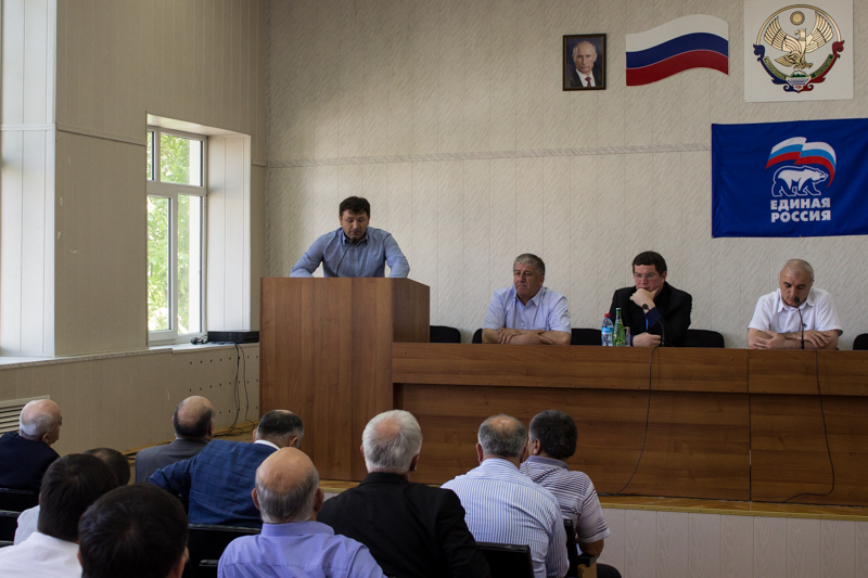 Состоялась очередная сессия Собрания депутатов Карабудахкентского района