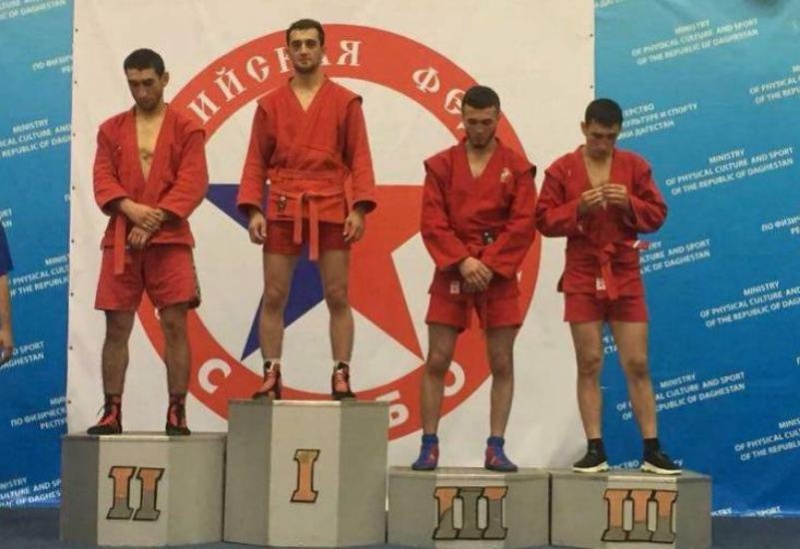 На Всероссийском турнире по боевому самбо с успехом выступили спортсмены из Карабудахкентского района