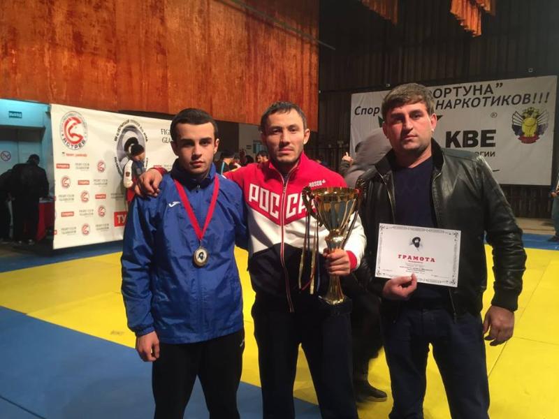 Спортсмены Карабудахкентского района – победители III республиканского турнира ММА