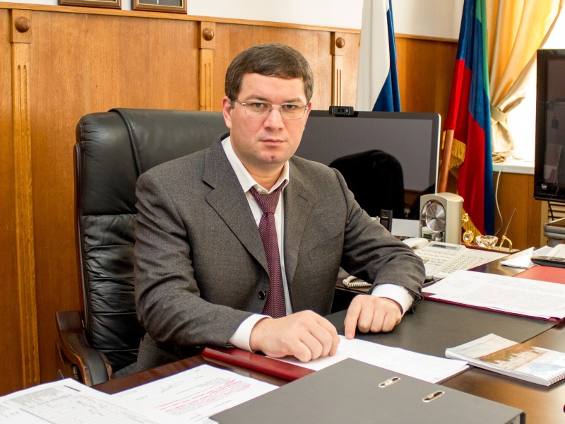 Махмуд  Амиралиев  избран  главой  Карабудахкентского  района 
